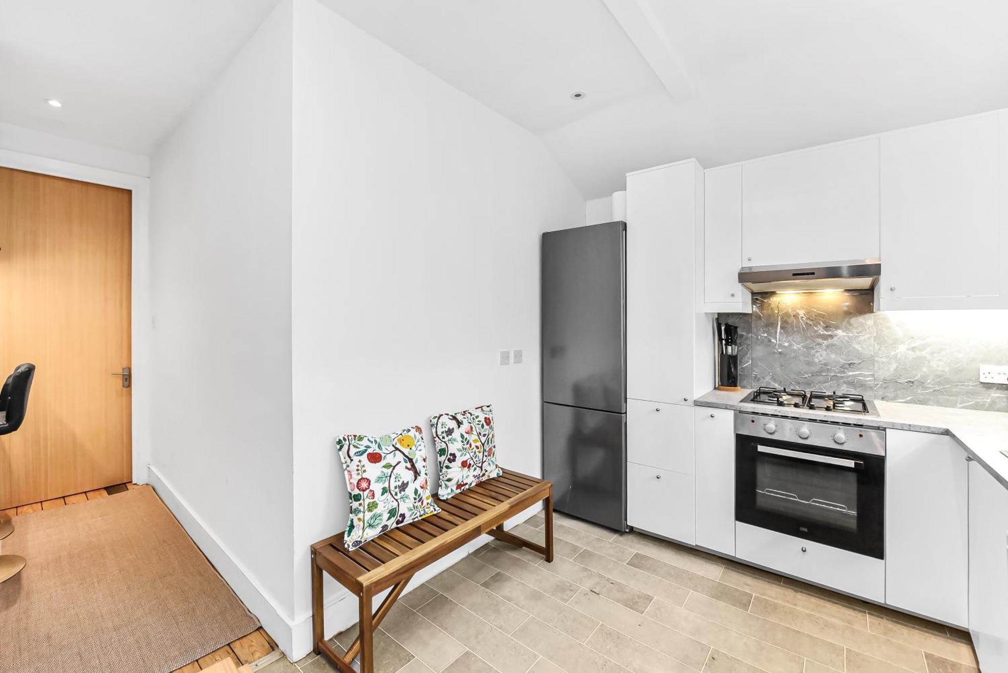 Groves 4 Bedroom, Shepherds Bush 伦敦 外观 照片
